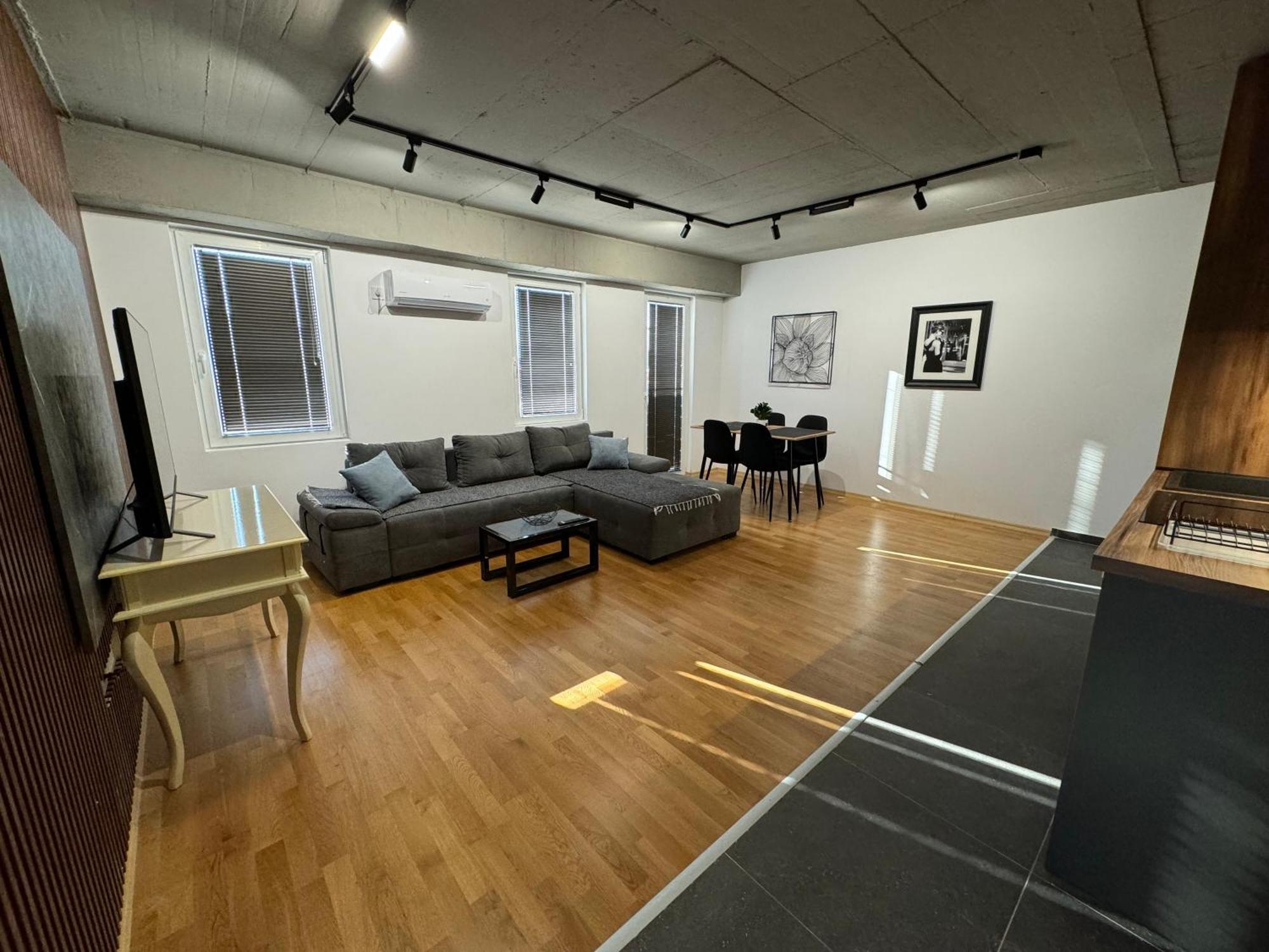 Luxury Apartment Iva VI Skopje Bagian luar foto